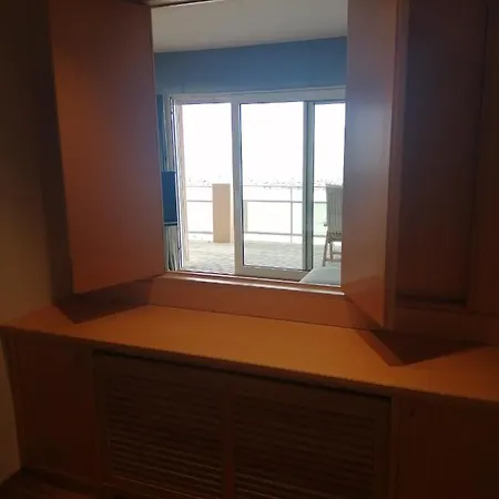 En 1ª Linea De Mar Con Excepcionales Vistas A La Bahia En Apartment