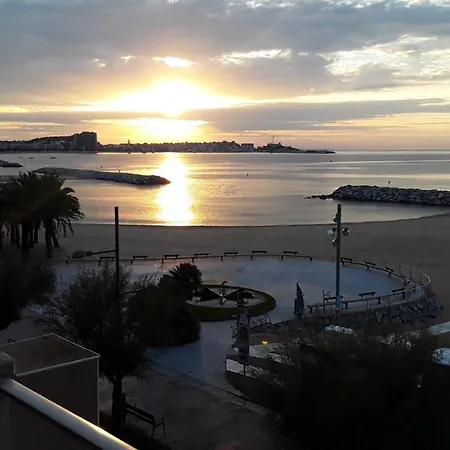En 1ª Linea De Mar Con Excepcionales Vistas A La Bahia En Apartment